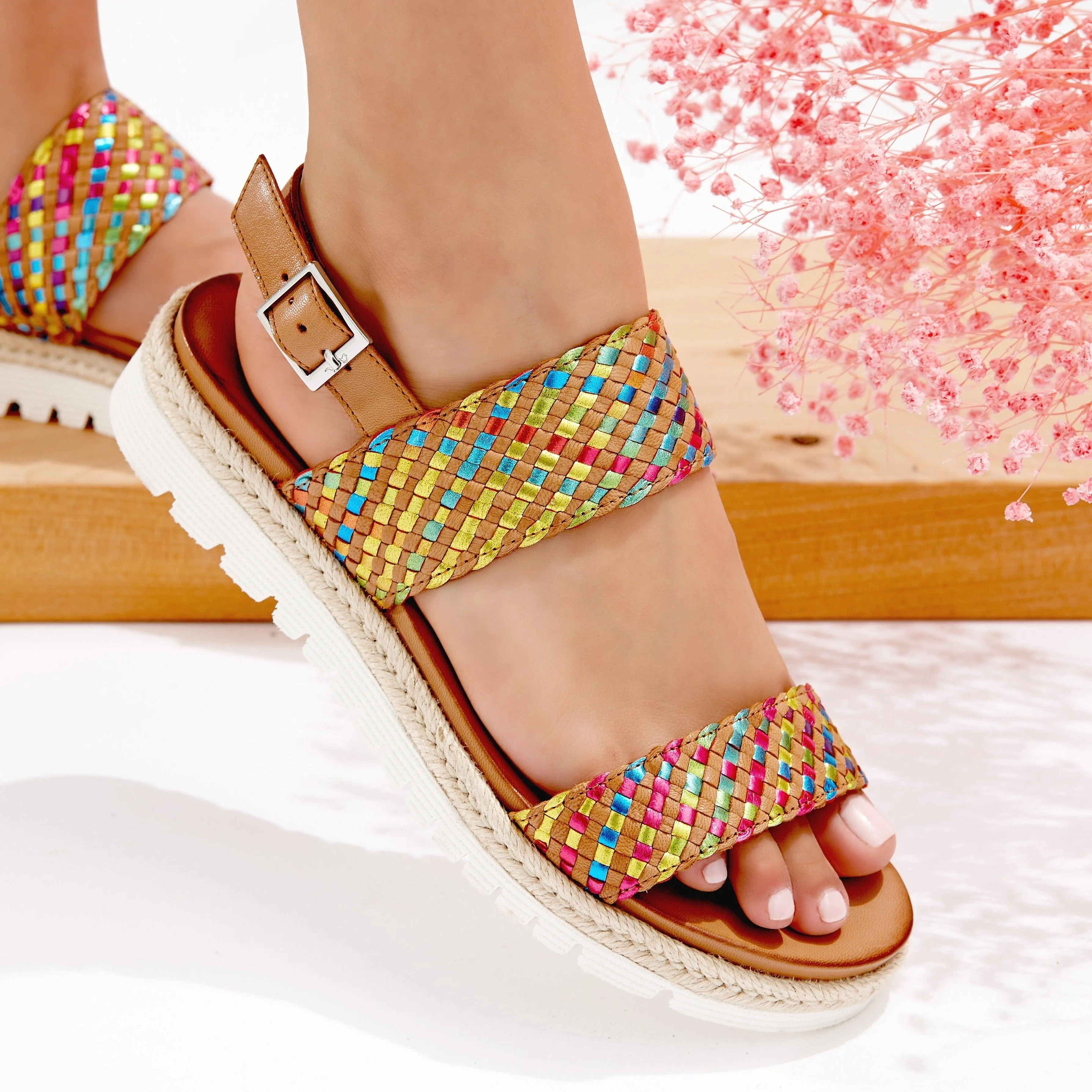 38101 Metallic Weave