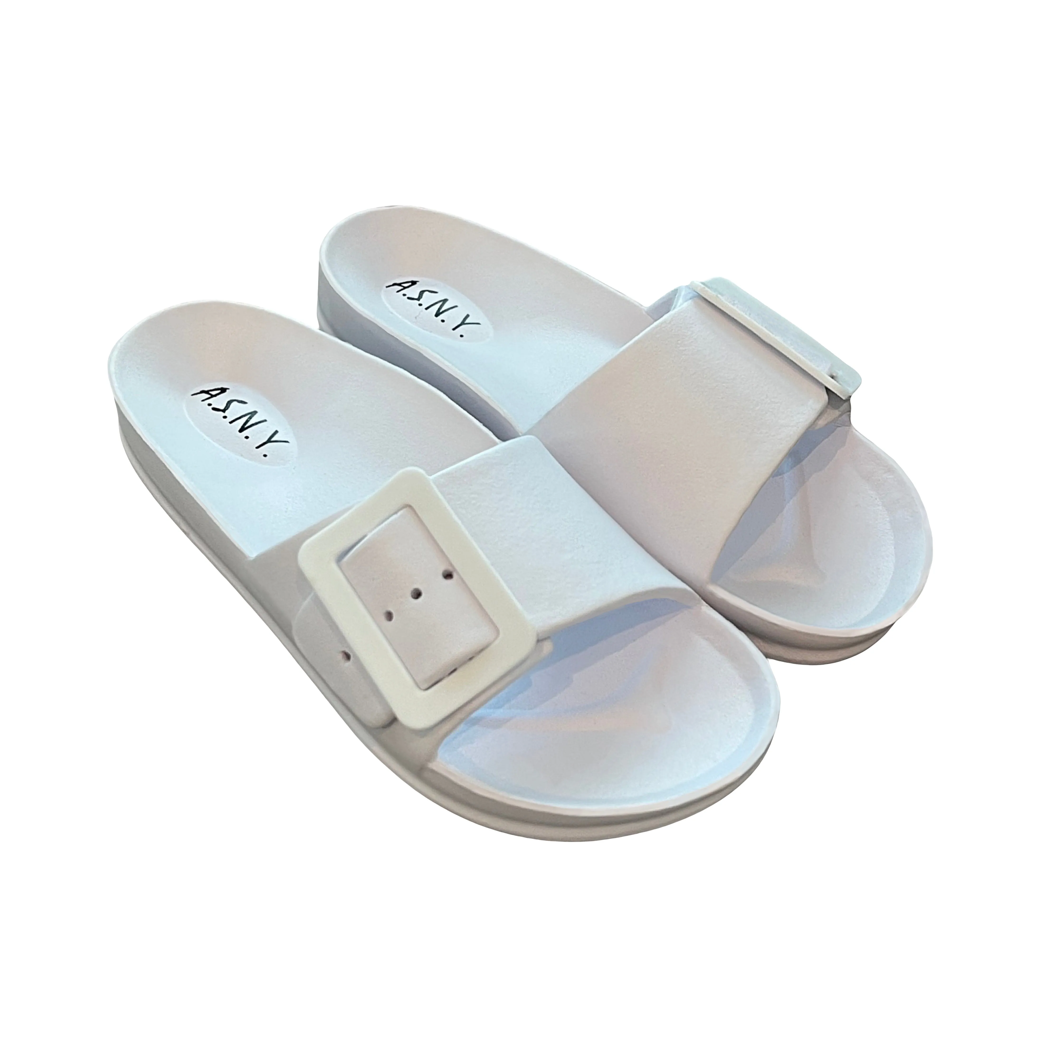 Amira Sandal