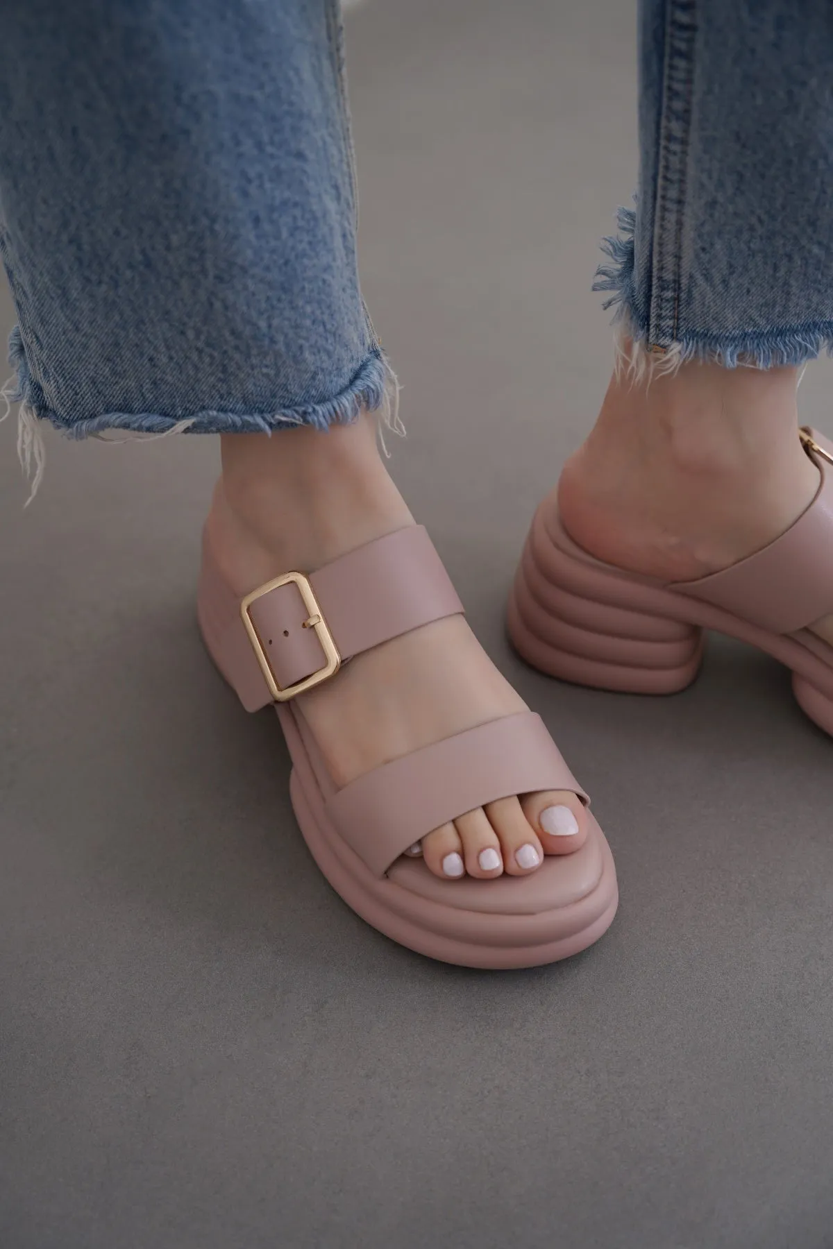 BUBBLE MAMA HEELS