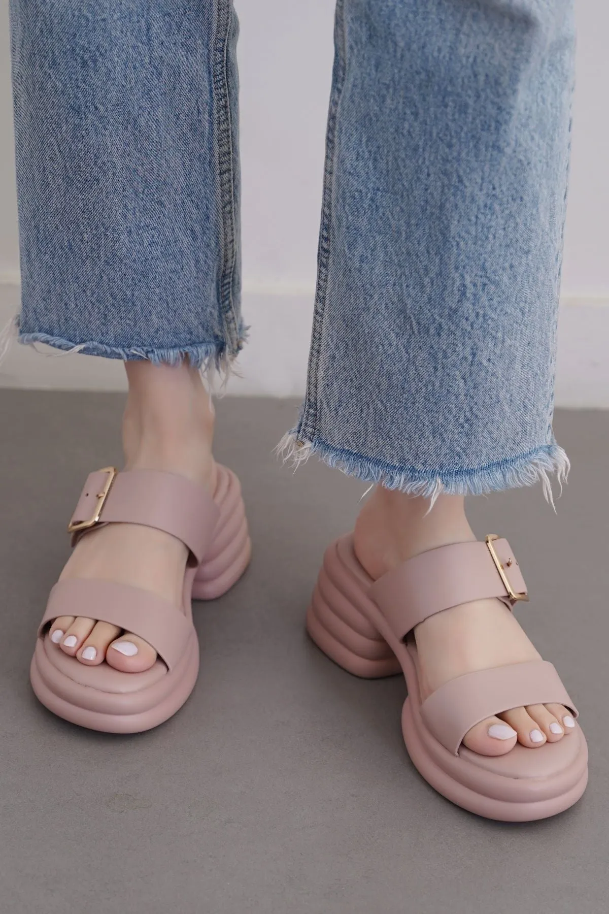 BUBBLE MAMA HEELS