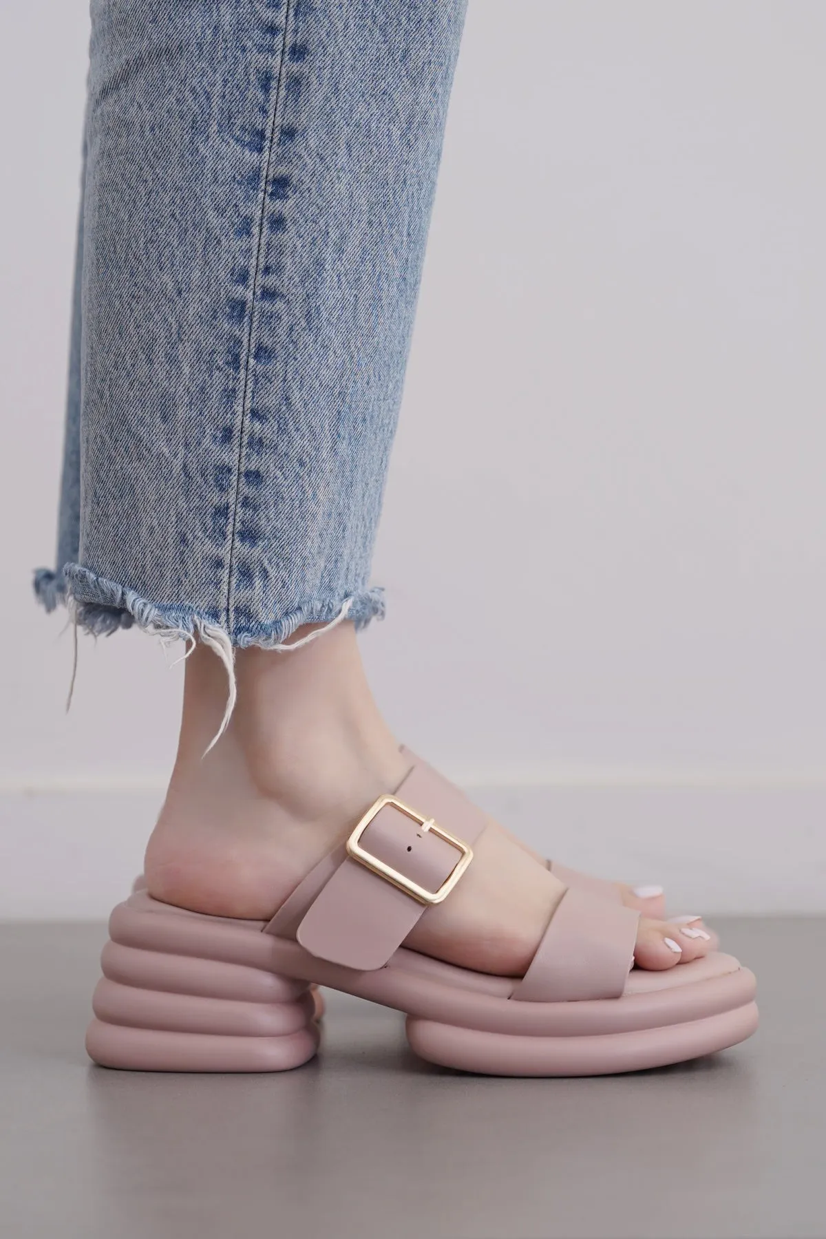 BUBBLE MAMA HEELS