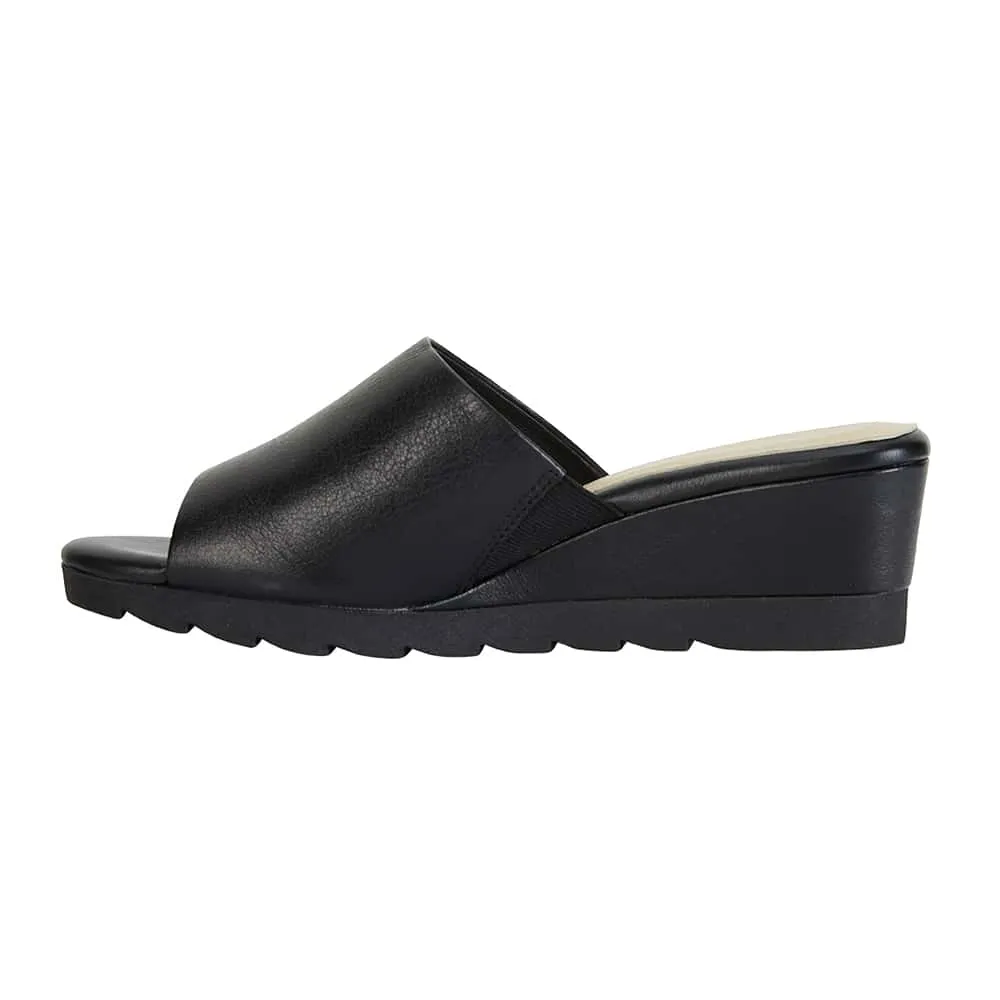 Calypso Heel in Black Leather