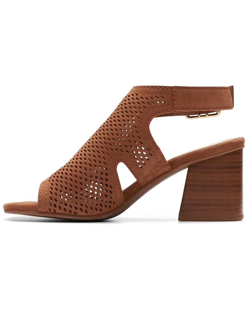 Clarks Siara65 Flow Leather Sandal