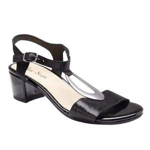 Eileen Heel in Black Leather