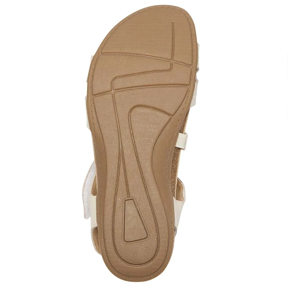 Fandango Sandal in Beige Leather