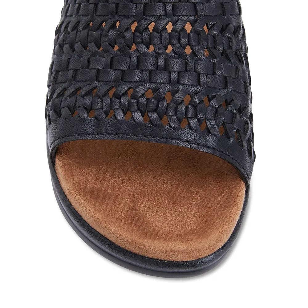 Garcia Slide in Black Smooth