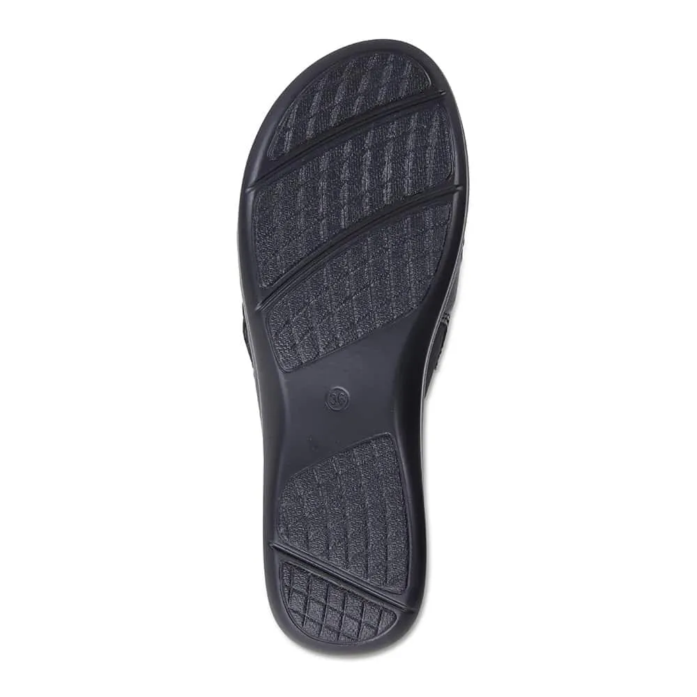 Garcia Slide in Black Smooth