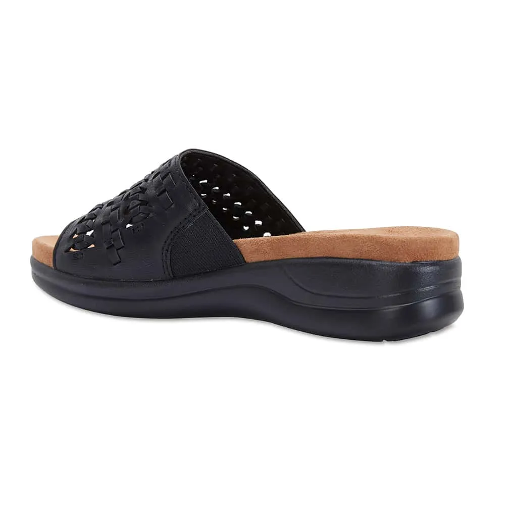 Garcia Slide in Black Smooth