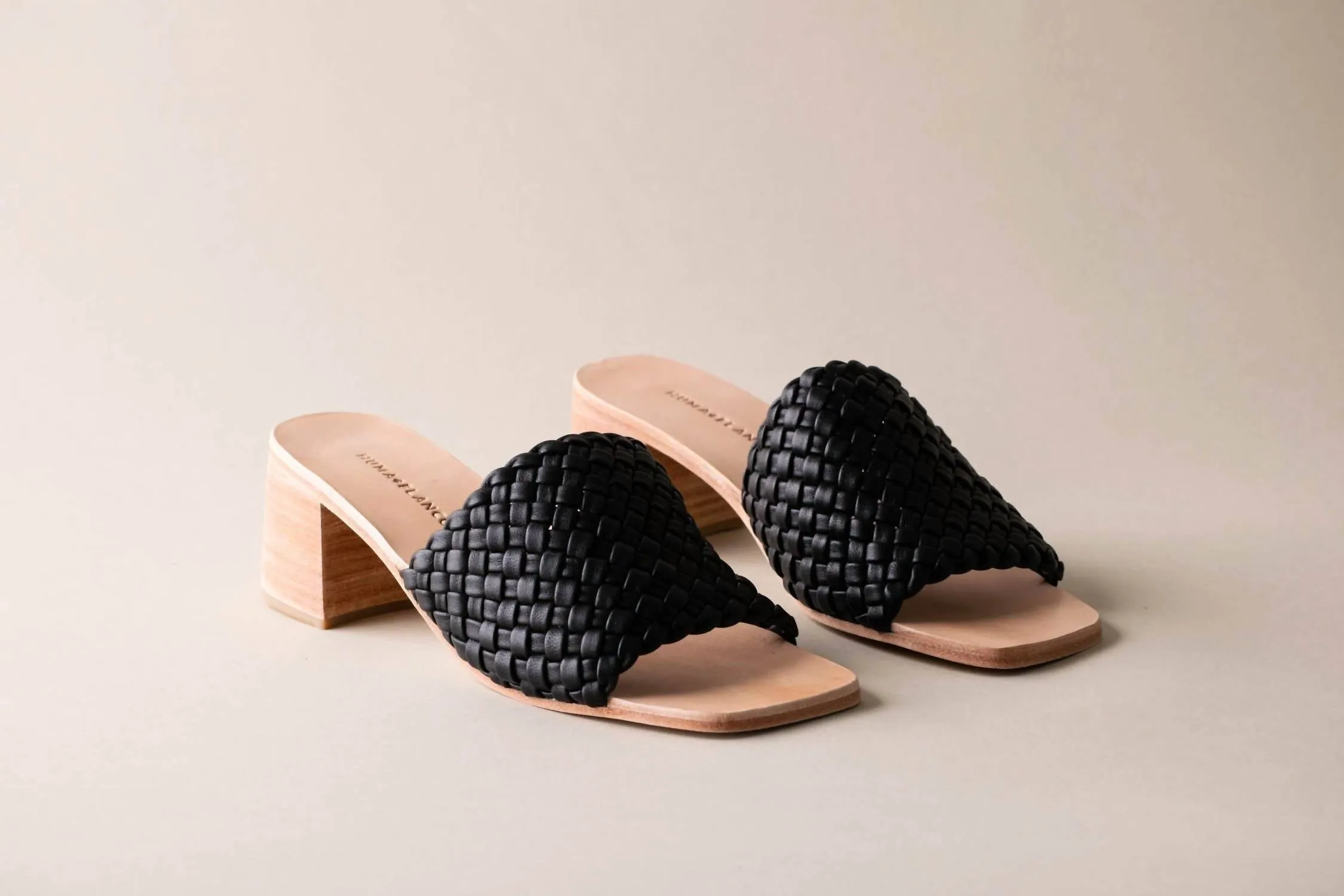 Gia Sandals In Coal