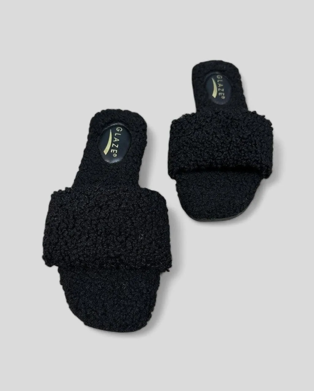 HOLY8 - BLACK