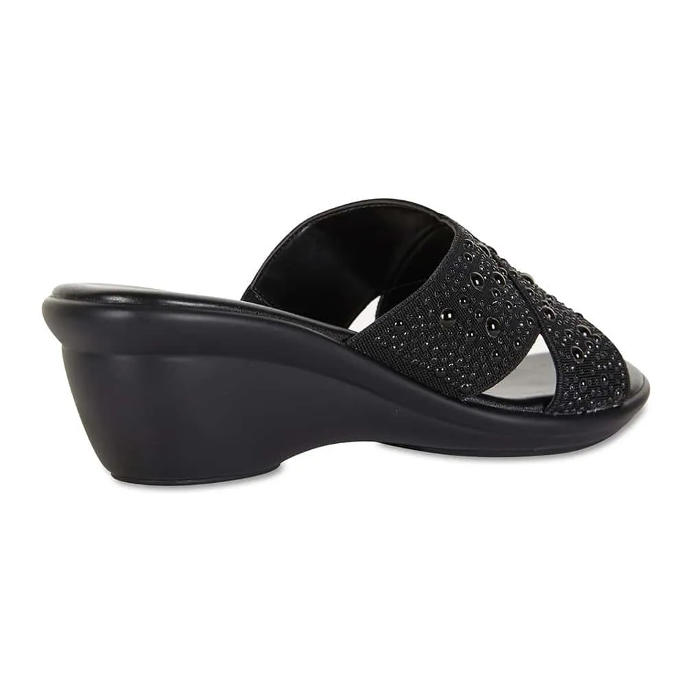 Honey Heel in Black