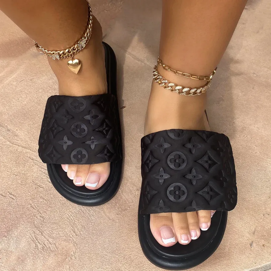 ITS A VIBE - BLACK