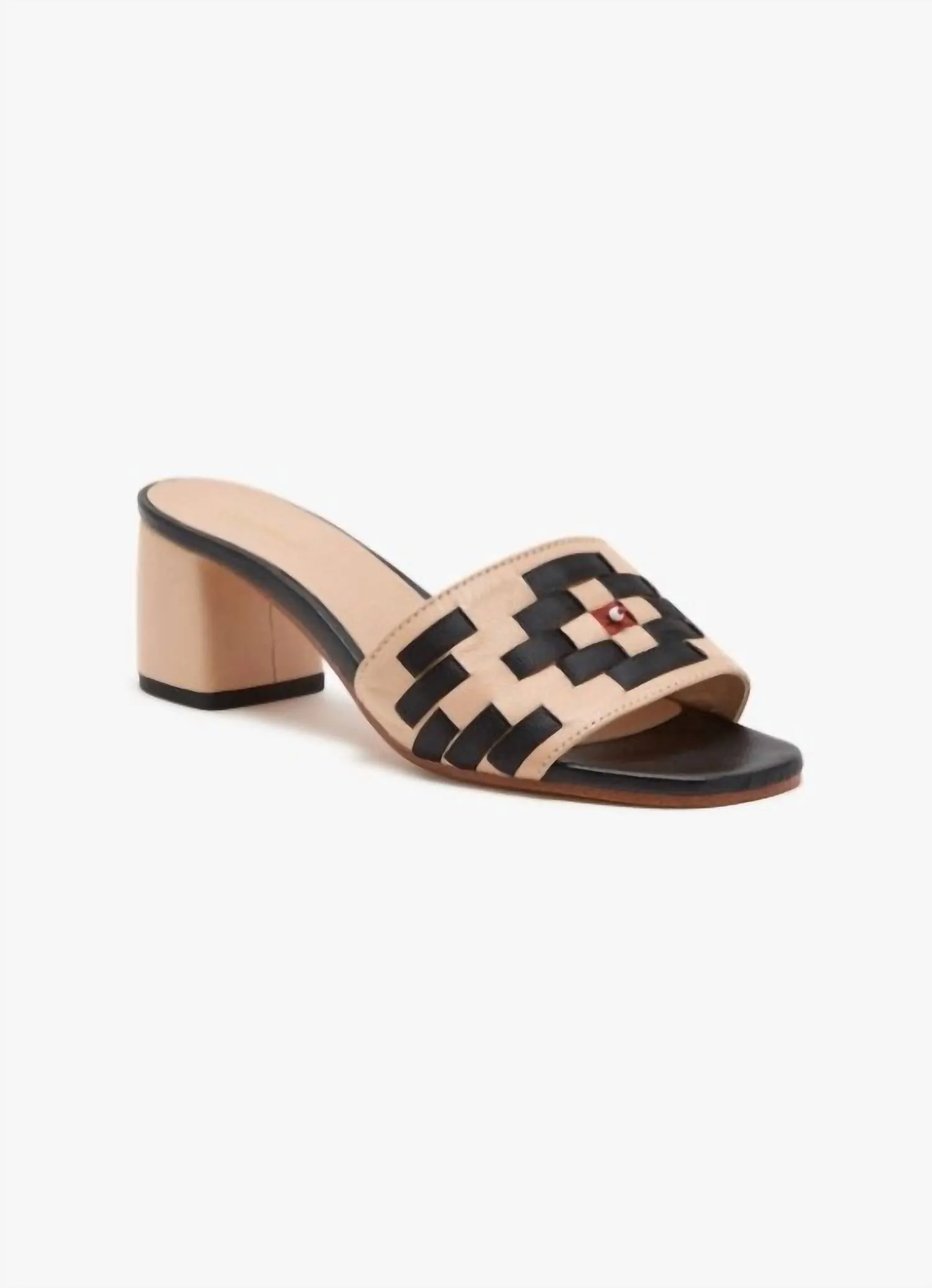 Leather Sandal In Black/beige
