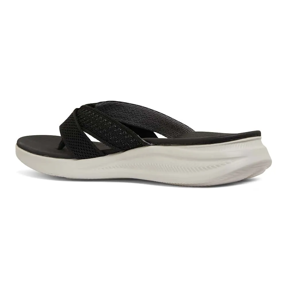 Magda Slide in Black
