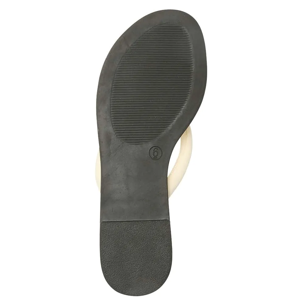 Maui Thongs in Bone Smooth