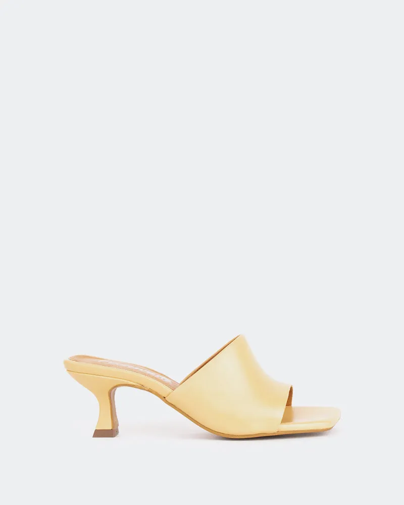 Neptune Camel Leather/Cuir Chmeau