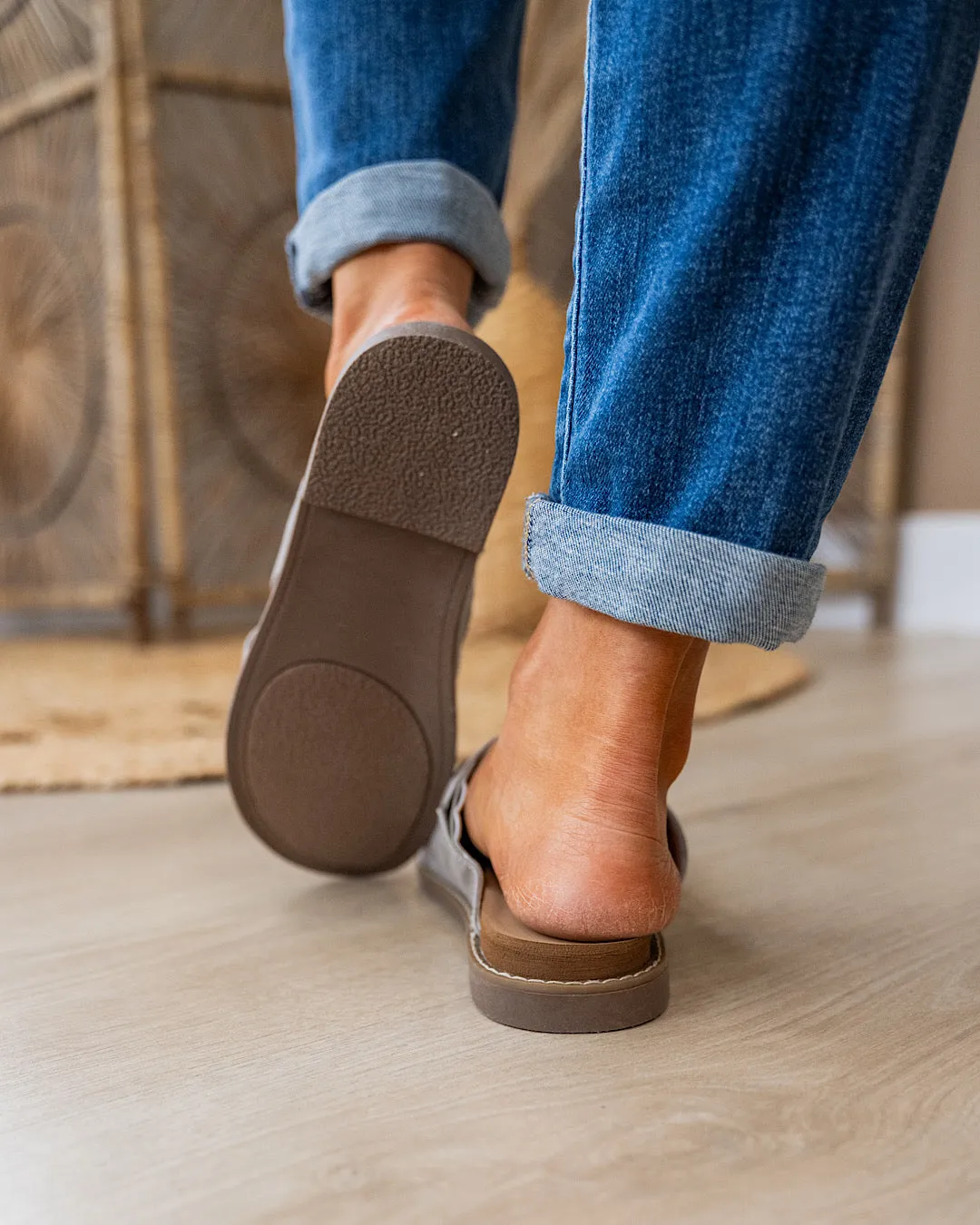 NEW! Very G Jolene 2 Sandals - Gray