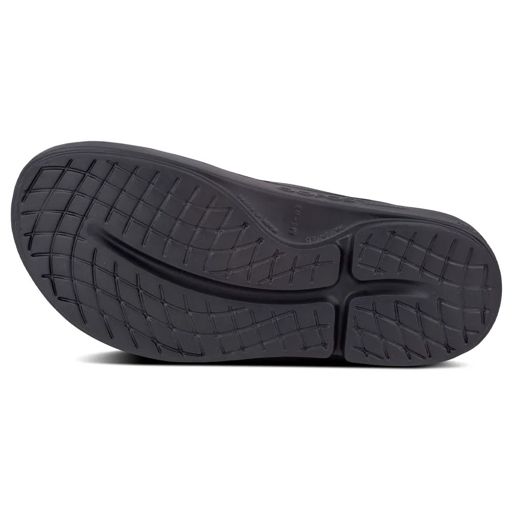 OOFOS OOahh Black Slide Sandal (Unisex)