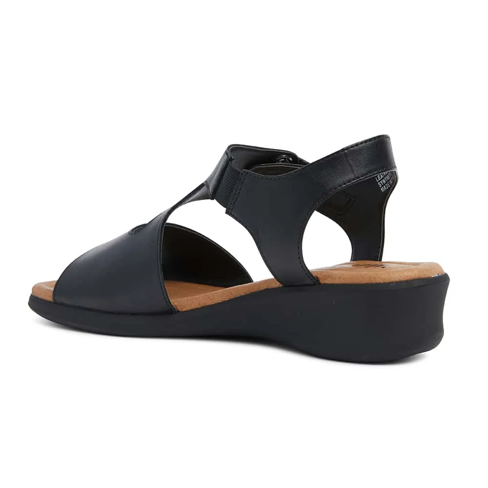 Patty Heel in Black Leather