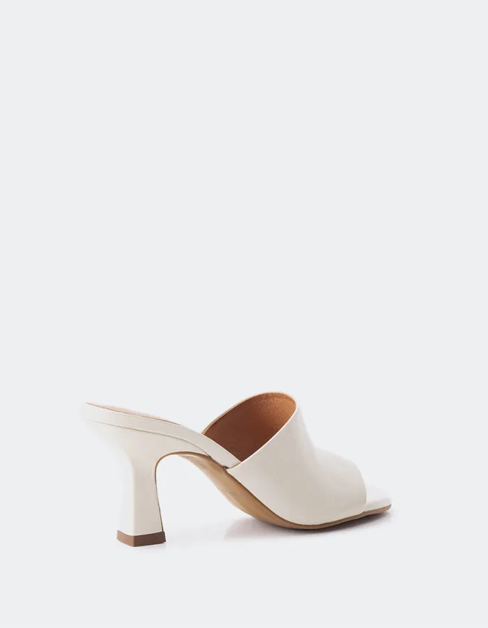 Pinto Off White Leather