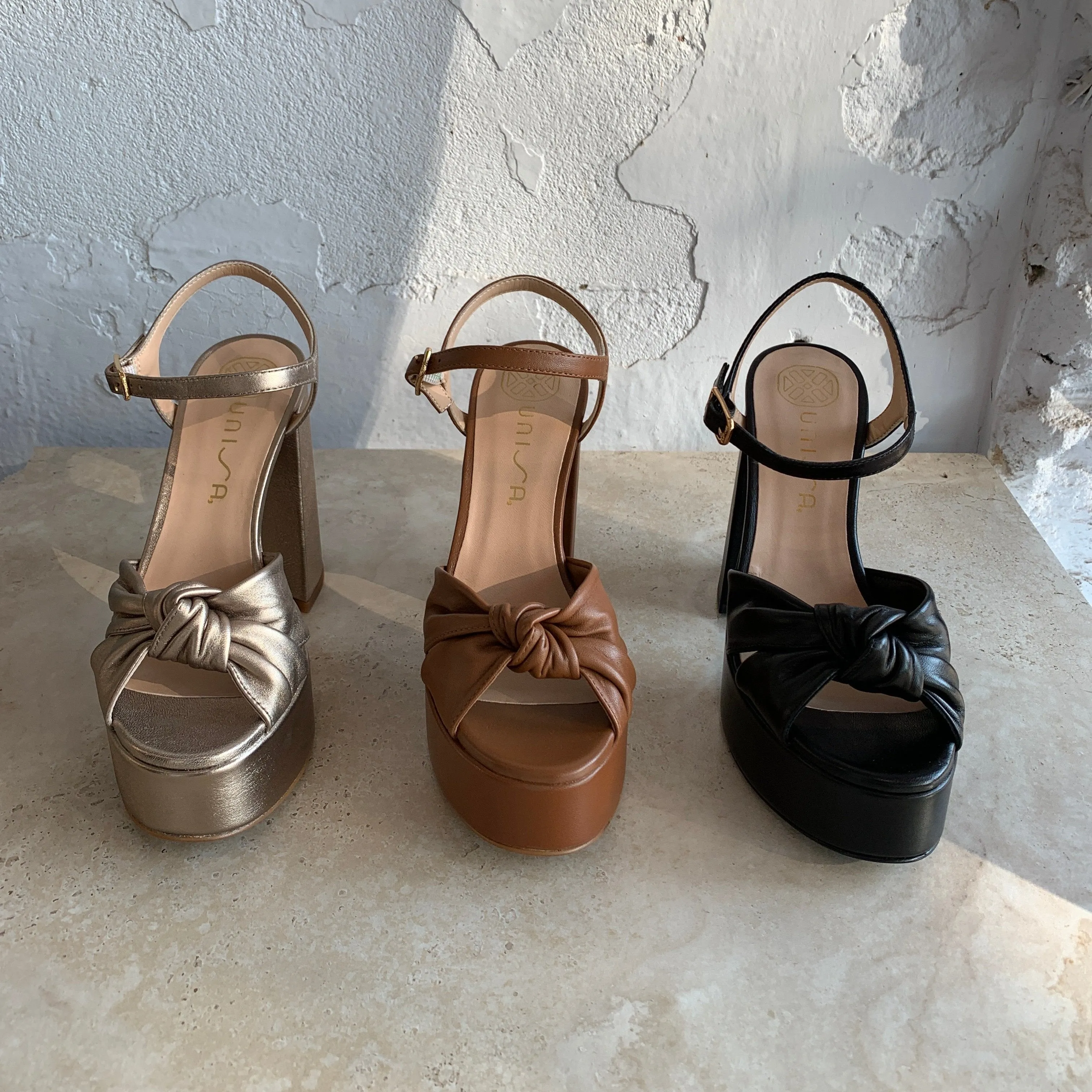 Unisa Venza Saddle Tan
