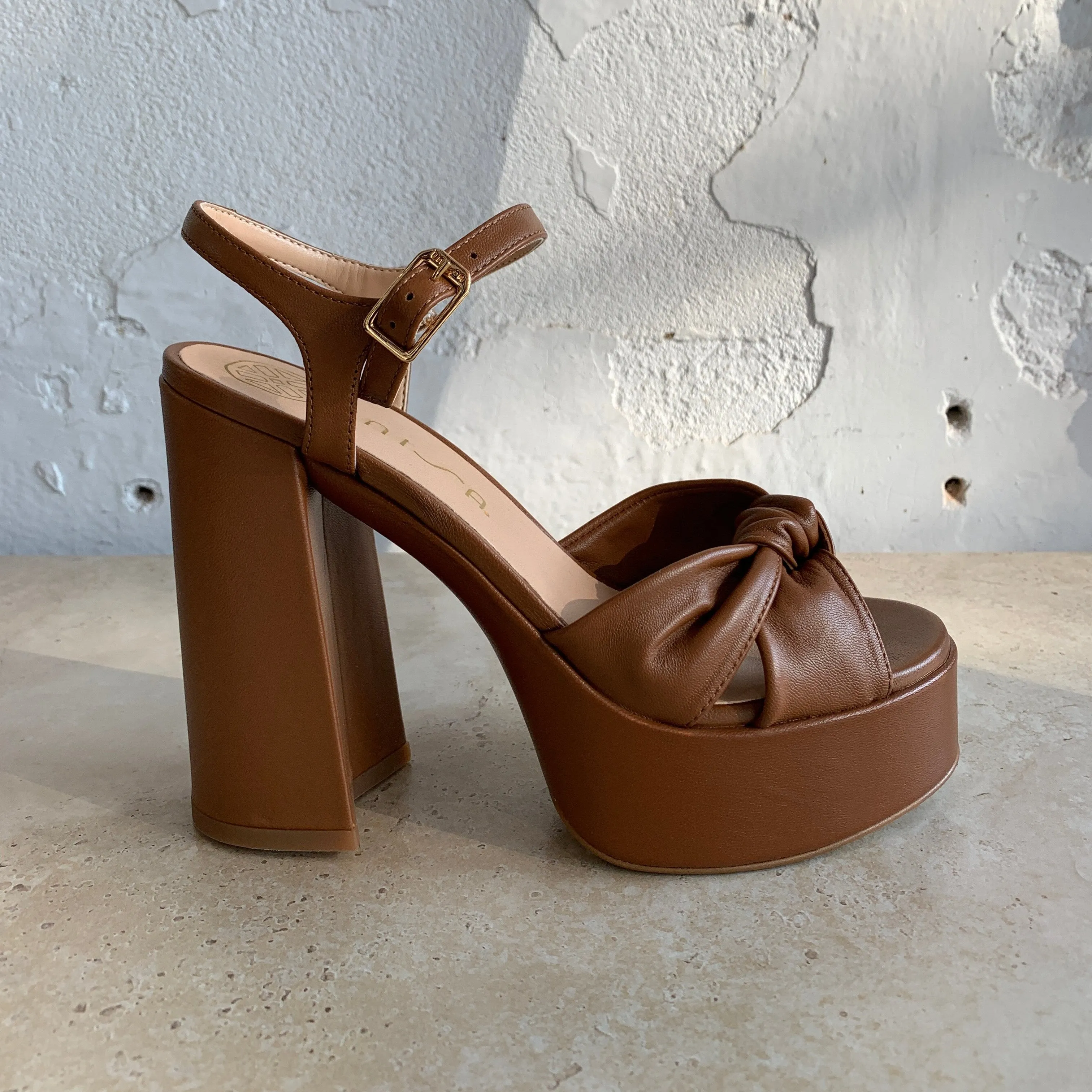 Unisa Venza Saddle Tan