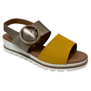 Valeria's Kellyjo Onyx Soft Leather Sandal (Women's)