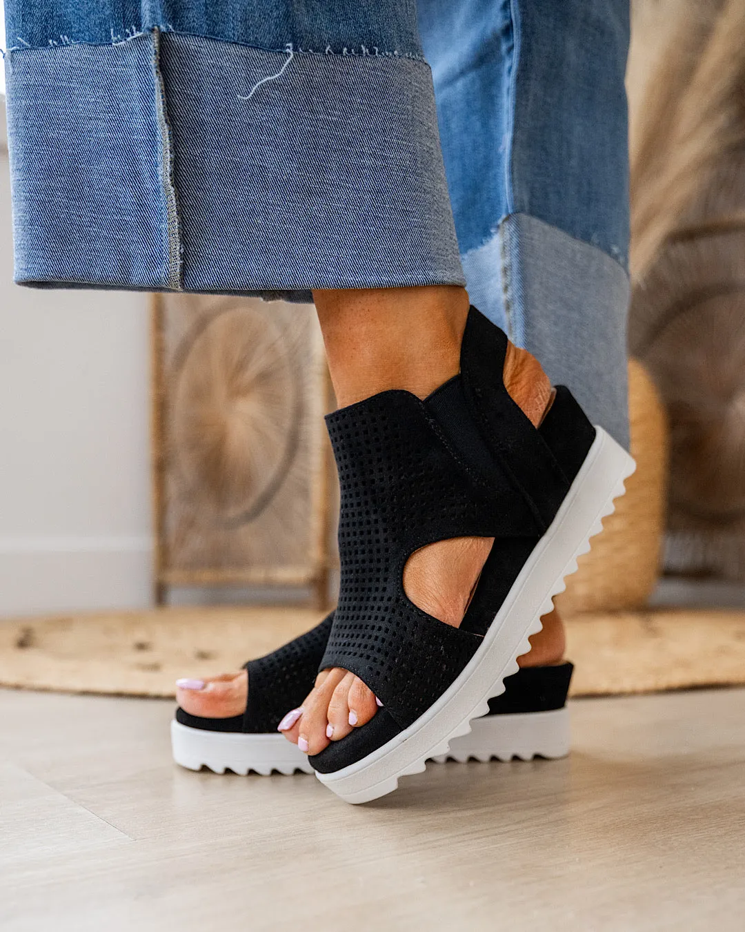 Very G Amy 2 Sandals - Black