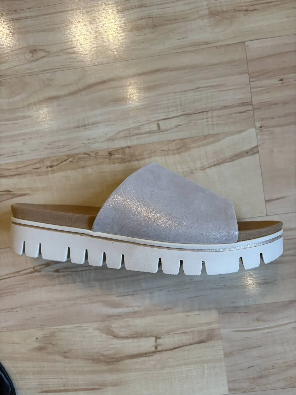 Women Platform Slide Sandal In Metallic Beige