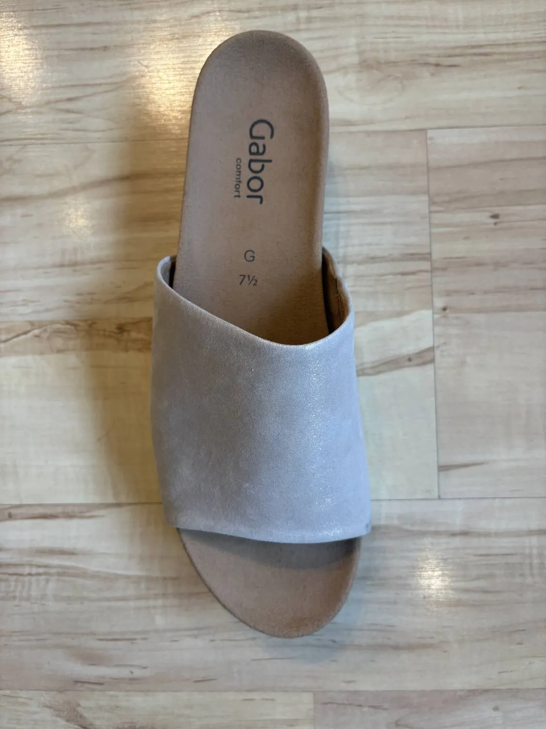 Women Platform Slide Sandal In Metallic Beige