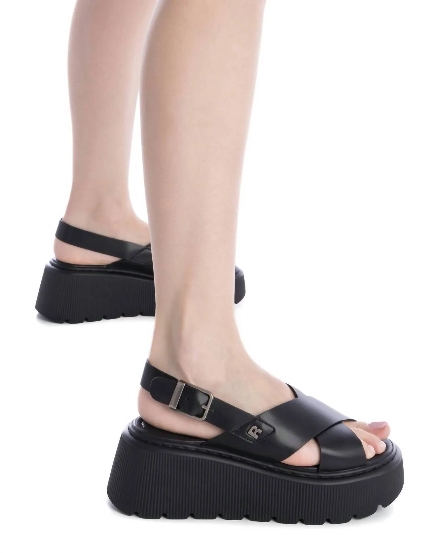 Women's Casual Sandals In Black