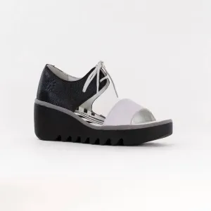Women's Crossover Sandal In White/black
