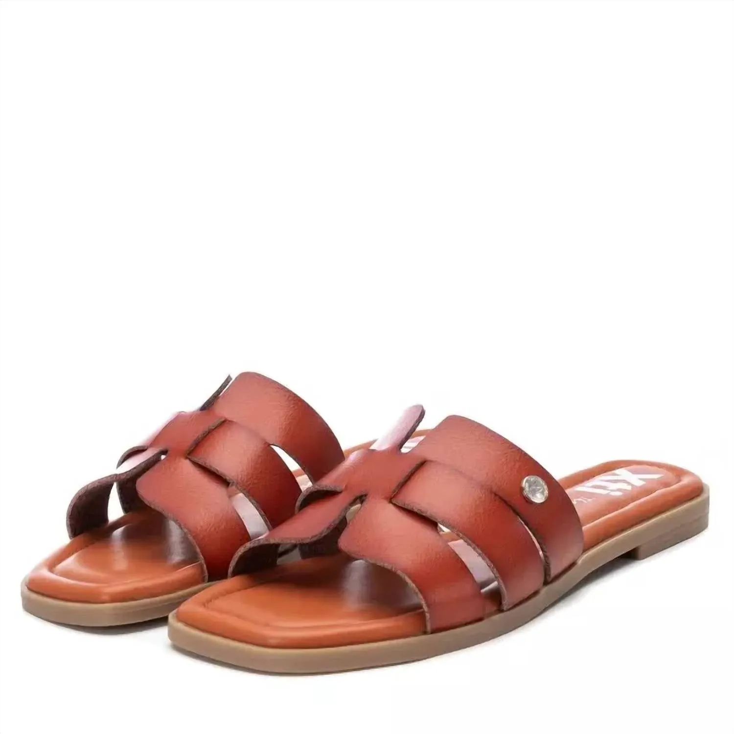 Women's Flat Sandals In Camel