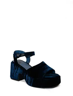 Women's Helga Sandals In Navy