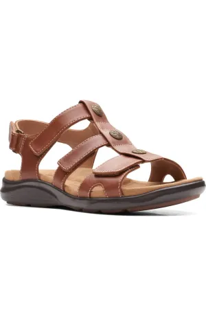 Women's Kylyn Step Sandal In Dark Tan