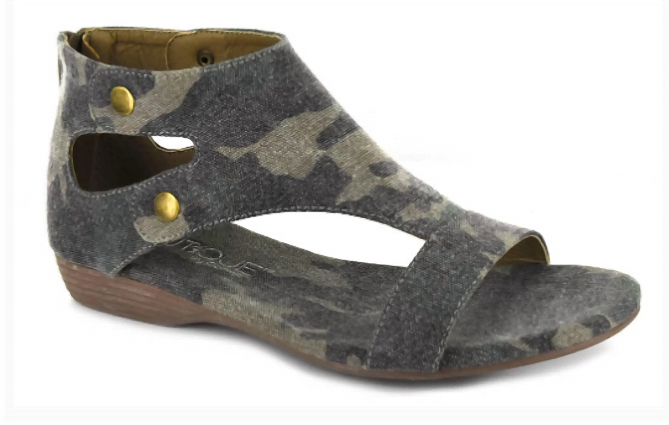 Women's Ohana Sandals In Camo