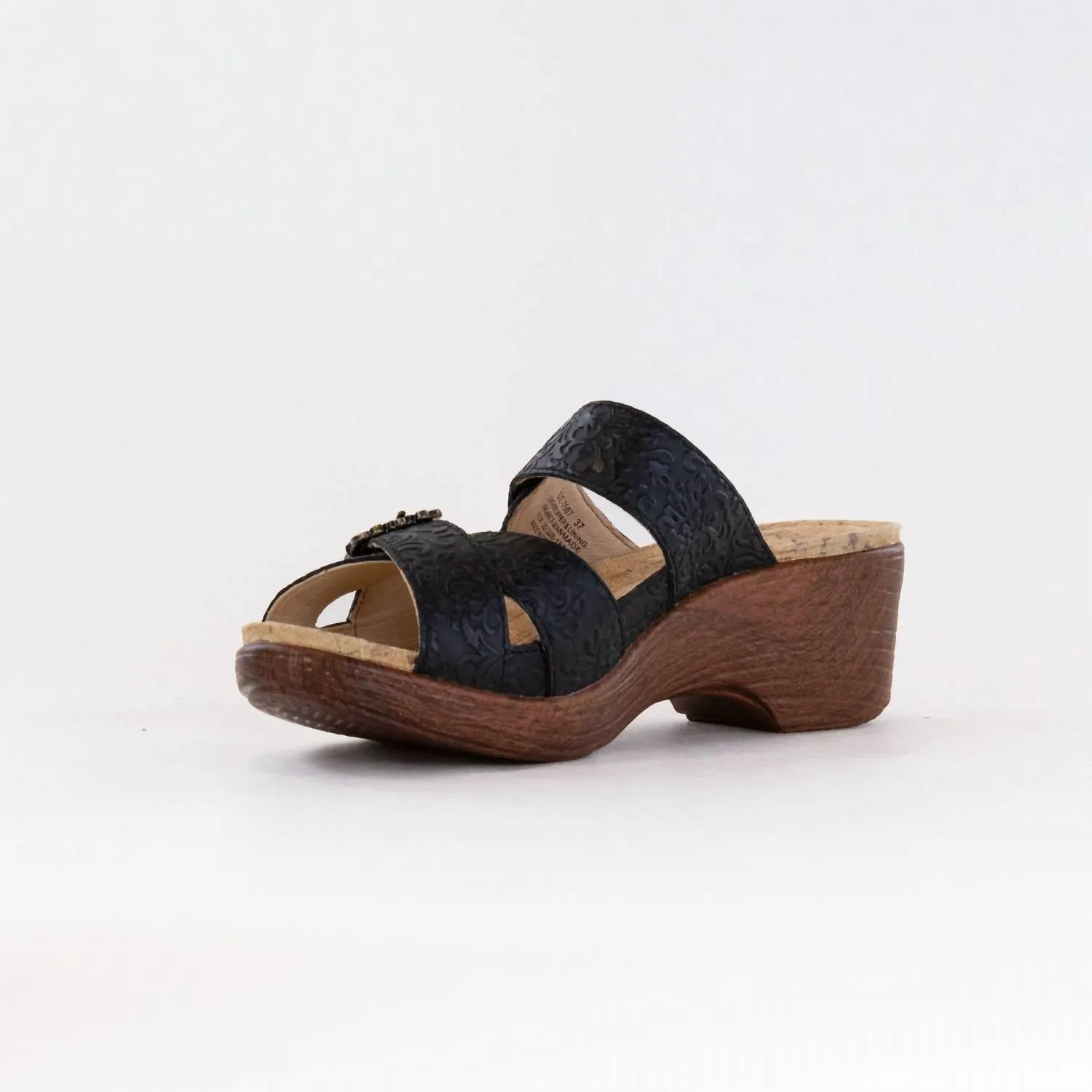 Women's Sierra Sandal In Go For Baroque